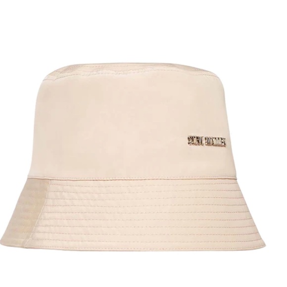 STEVE MADDEN Satin Lined Nylon Bucket Hat w Logo and stitching Beige - Picture 8 of 10